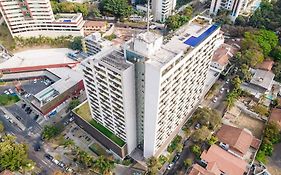 Ville Celestine Condo Hotel E Eventos